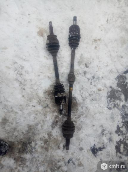 для Hyundai Accent tagaz привод передний под акпп автоматическую коробку передач 1,5л. 16+ клапанов бу звоните есть много других автозапчастей, отправка в регионы