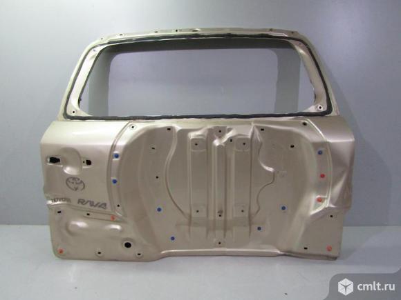Крышка багажника TOYOTA RAV4 06-13 б/у 6700542372 2*. Фото 1.