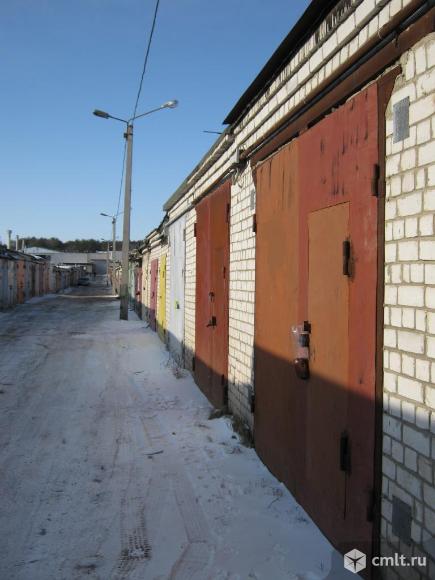 Продам капитальный, кирпичный гараж в двух уровнях больше стандарта, от собственника прямая продажа.. Фото 2.