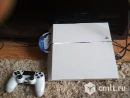 SONY PS4. Фото 1.