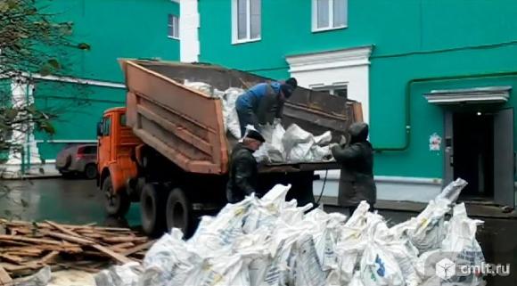 Уборка-вывоз бытового крупногабаритного  мусора.. Фото 1.