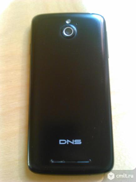 Смартфон DNS s4508. Фото 1.