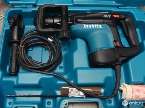 Перфоратор Makita HR4010C. Фото 1.