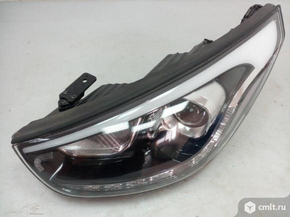 Фара левая LED HYUNDAI IX35 13- б/у 921012S620 4*. Фото 1.