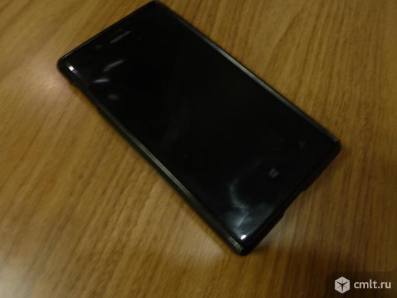 Смартфон Nokia lumia 720. Фото 1.