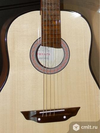 Белая акустическая гитара. Фото 8.