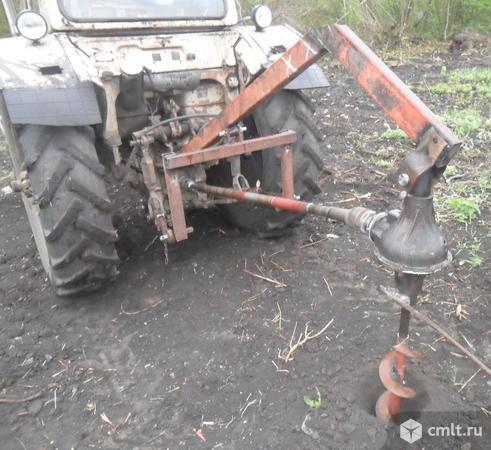 Ямобур к трактору. Фото 1.