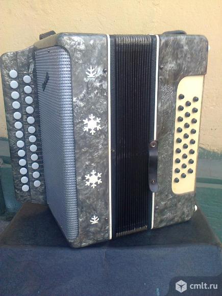 Гармонь "Восток". Фото 1.