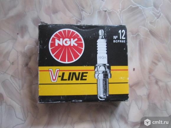 Свеча зажигания NGK №12 ВСРR6E комплект. Фото 1.
