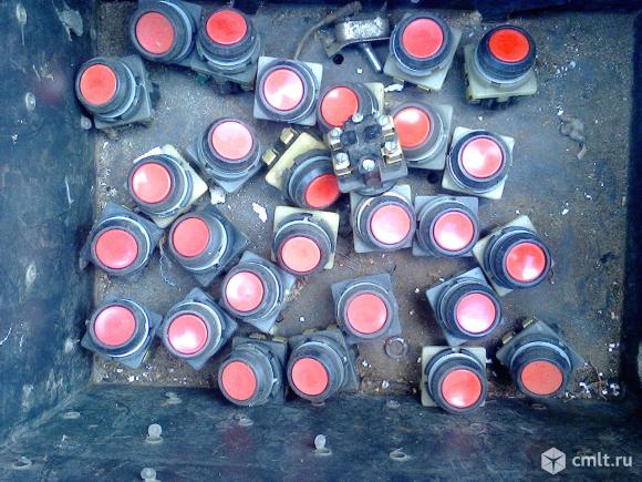 Кнопки КЕ 011. Фото 1.