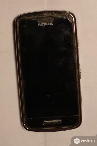 Смартфон Nokia C6. Фото 1.