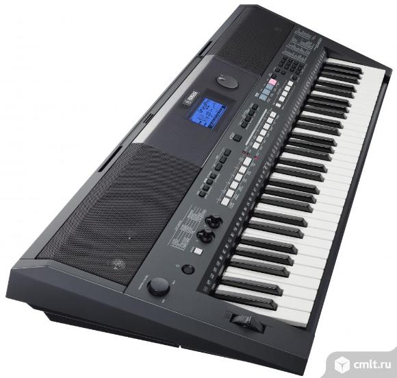 Синтезатор Yamaha PSR-E433. Фото 1.