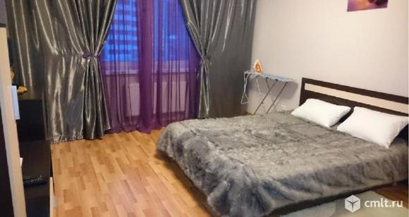 2-комнатная квартира 60 кв.м новый дом,У ТЦ Галереи Чижова,сдаем впервые!свободна!. Фото 1.