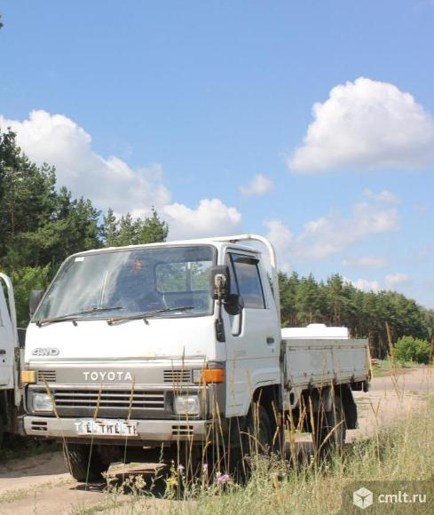 Бортовой Toyota Hiace - 1992 г. в.. Фото 1.