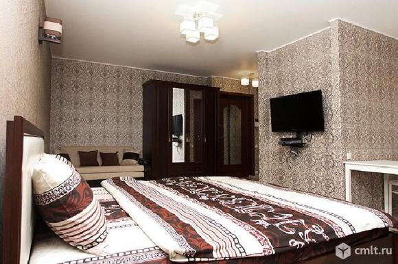 1-комнатная квартира 41 кв.м,  рядом корпуса ВГУ,памятник Славы. Фото 1.