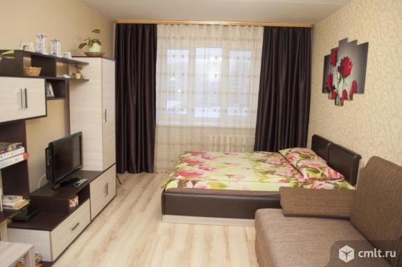 Одна комната в 2х комнатной квартире. Вторая комната закрыта, сдаваться не будет!. Фото 1.