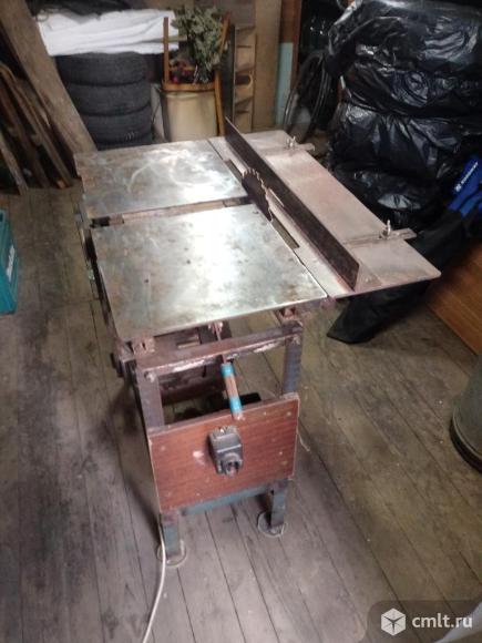 Деревообрабатывающий станок (циркулярка+фуганок). Фото 1.