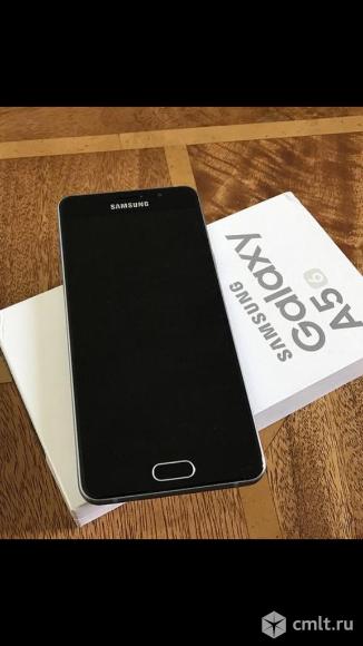 Смартфон Samsung A5 (2016. Фото 1.