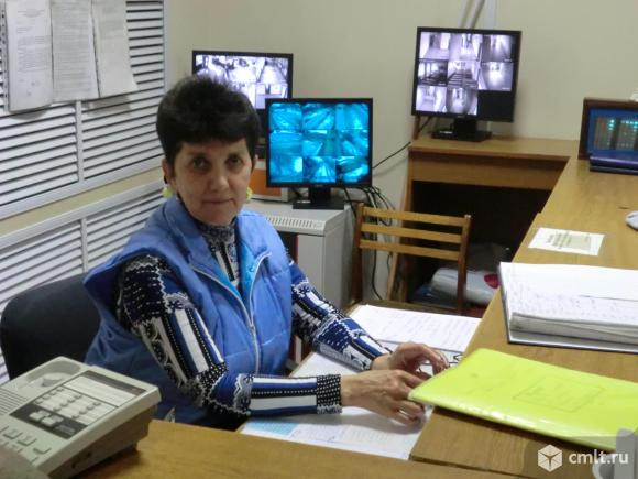 Вахтер на пропускной. Фото 1.