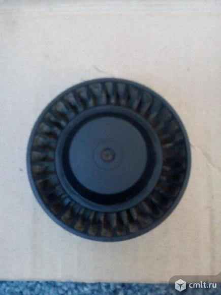 Натяжной ролик 2 штуки.. Фото 1.