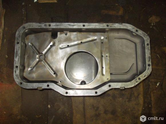 Масляный картер двигателя-406. Фото 1.