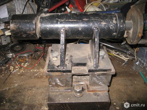 Задняя бабка для токарного станка. Фото 1.