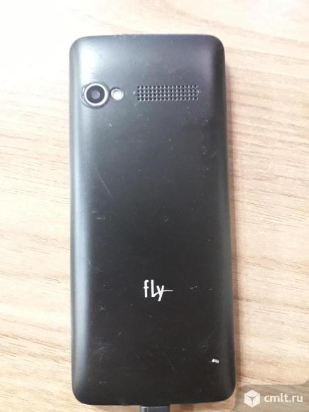 Смартфон FLY BL8012. Фото 2.