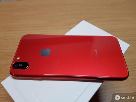 Телефон Apple Айфон 10. Фото 1.