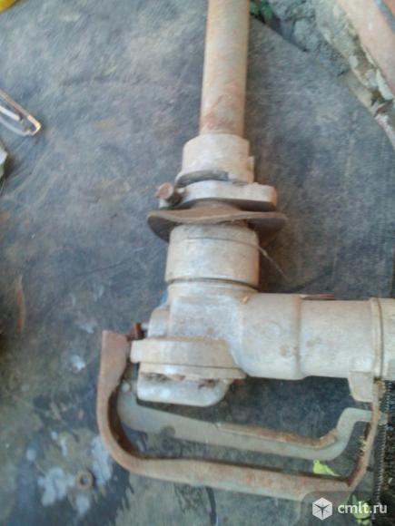 Заправочный пистолет для бензовоза. Фото 1.