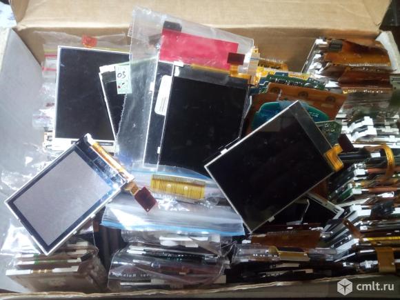 Телефон Nokia 1111. Фото 1.