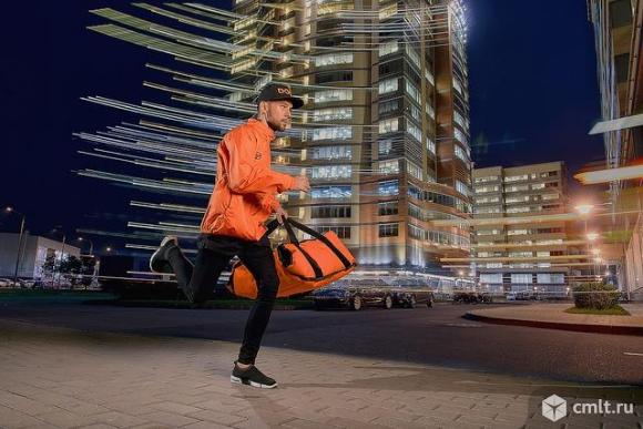 Водитель-курьер. Фото 1.