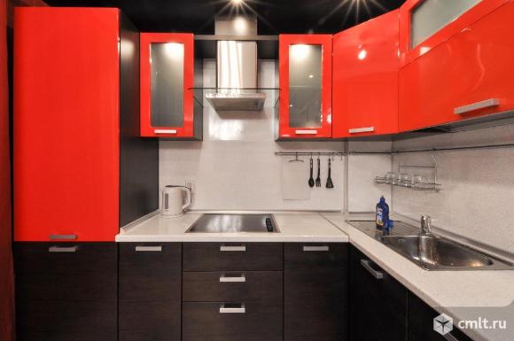 в шаговой доступности цирк, тц солнечный рай,тц европа,ргуп,строительный институт!. Фото 1.