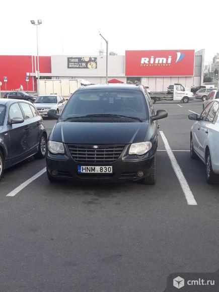 Chrysler Grand Voyager - 2004 г. в.. Фото 1.