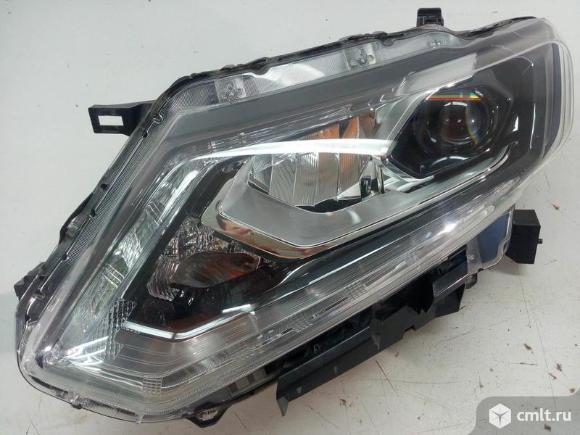 Фара левая LED NISSAN X-TRAIL T32 14- б/у 260604CC6C 4*. Фото 1.