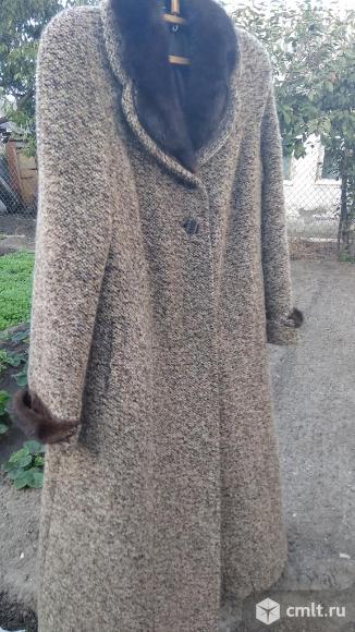 Женское зимнее пальто. Фото 1.
