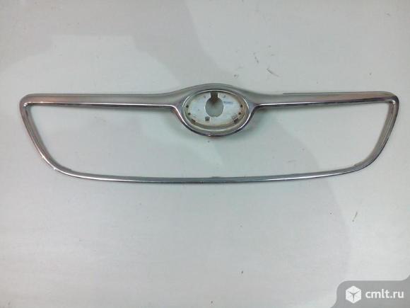 Окантовка хром решетки радиатора TOYOTA COROLLA E120 седан 04-06 б/у 5311112A70 4*. Фото 1.