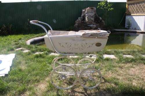 Классическая ретро коляска Inglesina. Фото 5.