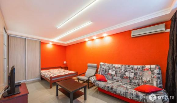 рядом тц галерея чижова,центральный рынок,тц атмосфера,вгу,жд вокзал, площадь ленина!!!. Фото 1.