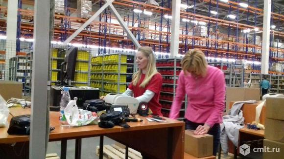 Складские работники. Фото 1.