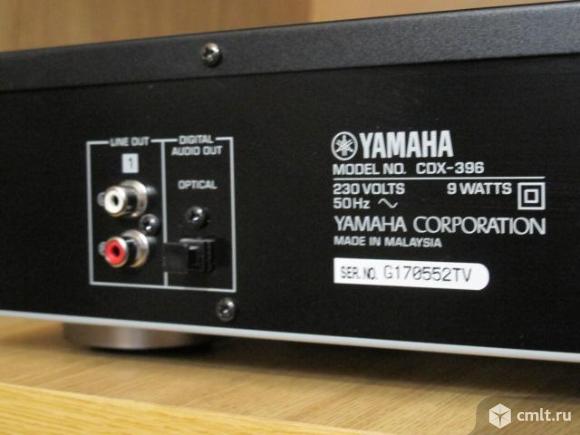 CD проигрыватель Yamaha CDX-396. Фото 6.