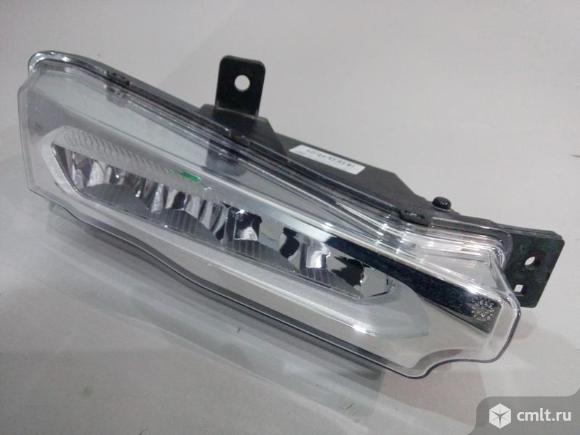 Фонарь противотуманный правый птф LED дхо  BMW X3 G01 17- б/у 63177412528 3*. Фото 1.