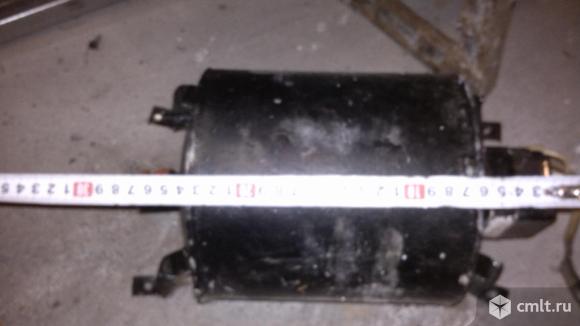 Компрессор от холодильника. Фото 6.