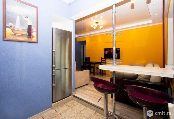 в шаговой доступности галерея чижова, тц атмосфера, центральный рынок, жд вокзал, вгу!. Фото 11.