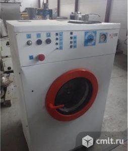 Промышленная стиральная машина, загрузка до 25 кг. Фото 1.