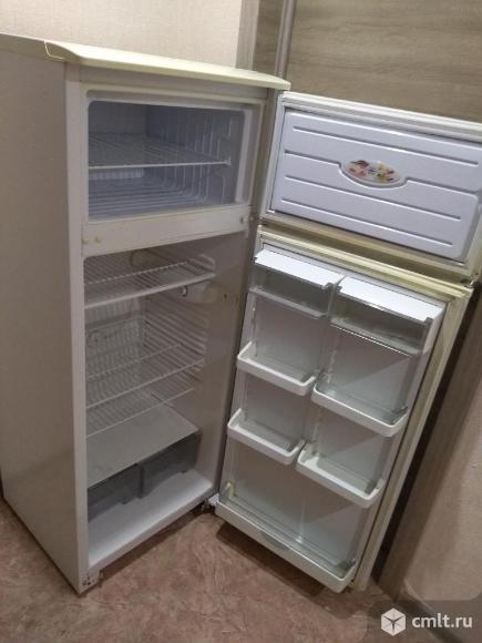 Холодильники атлант воронеж. Трехкамерный холодильник 1995 года Атлант. Атлант холодильник 1995г. Холодильник Атлант 1400. Холодильник Атлант 1995 года.