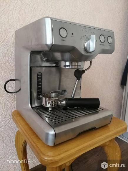 Кофемашина Bork модель С-800. Фото 1.