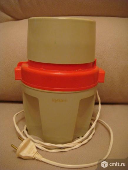 Электромясорубка- "Кубань" винтаж-СССР. Фото 1.