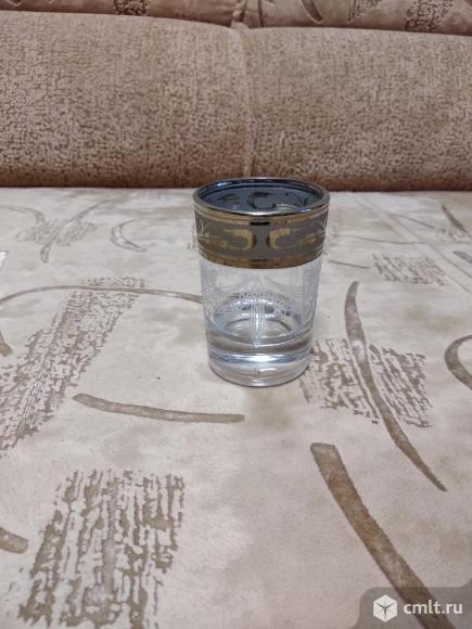 Стопки разные. Фото 1.