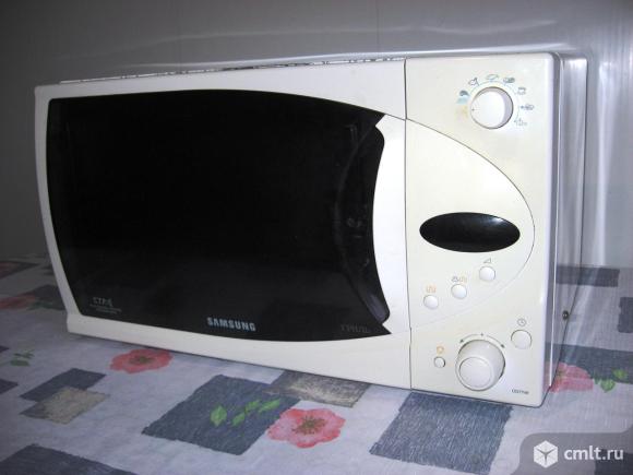Микроволновая печь Samsung CE2774R Гриль. Фото 1.