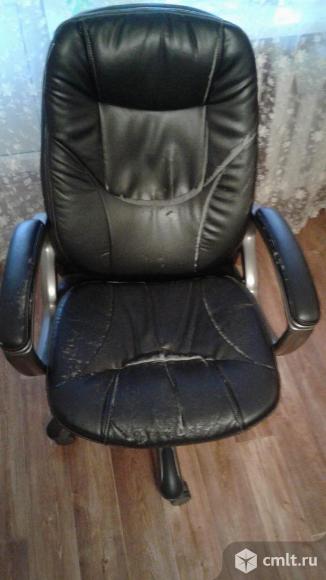 Кресло руководителя, б/у. Фото 1.